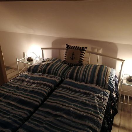 Boathouse Balatonlelle With Sauna Chambre photo